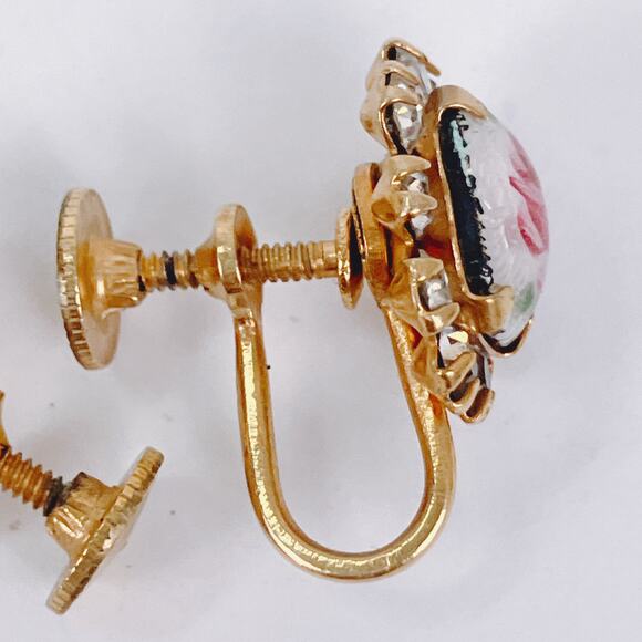 Vintage 1940s Guilloche Rose Rhinestone Gold Tone Screw Back Earrings Dainty - Picture 7 of 10